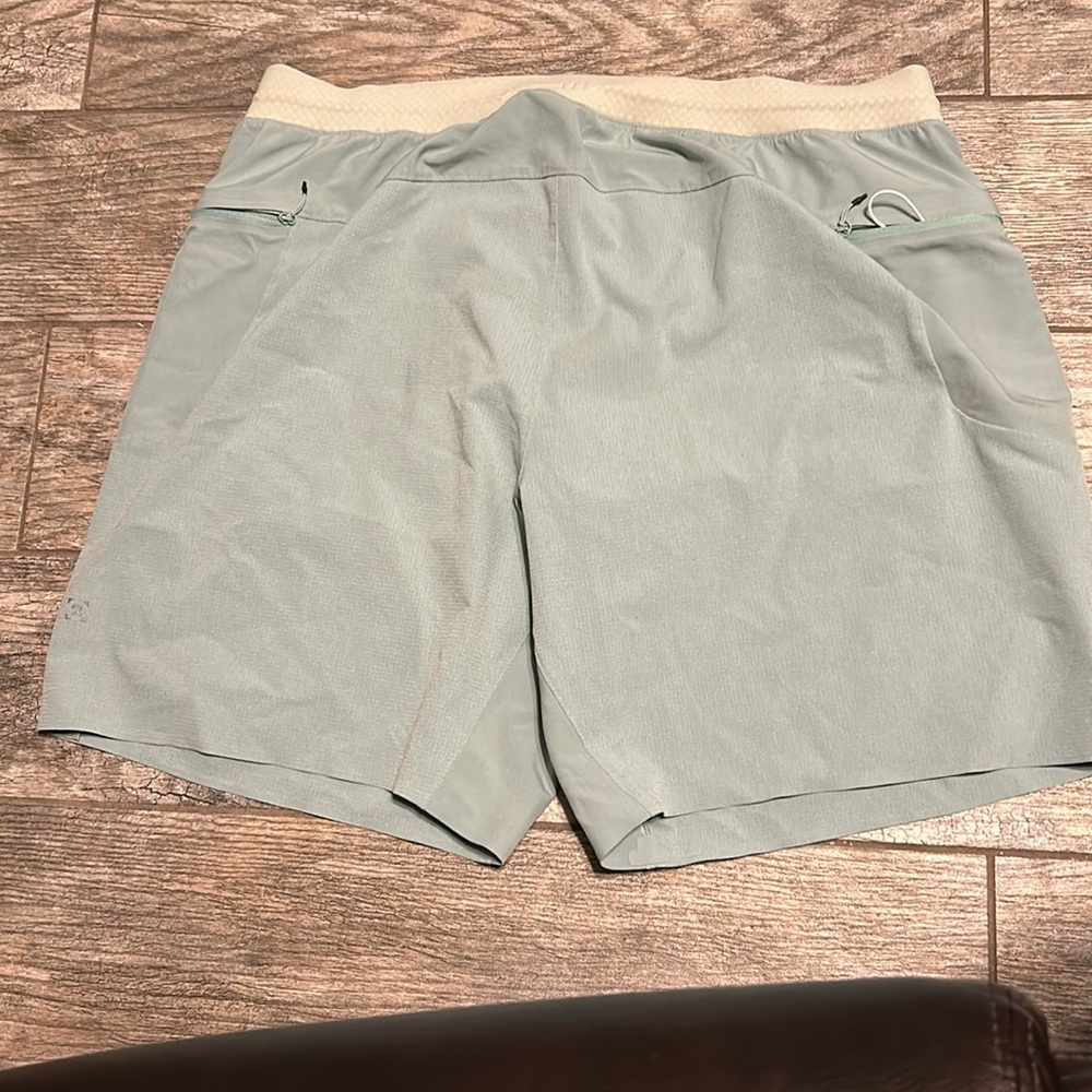 Lululemon bathing suit - like new condition size XXL - Picture 3 of 3